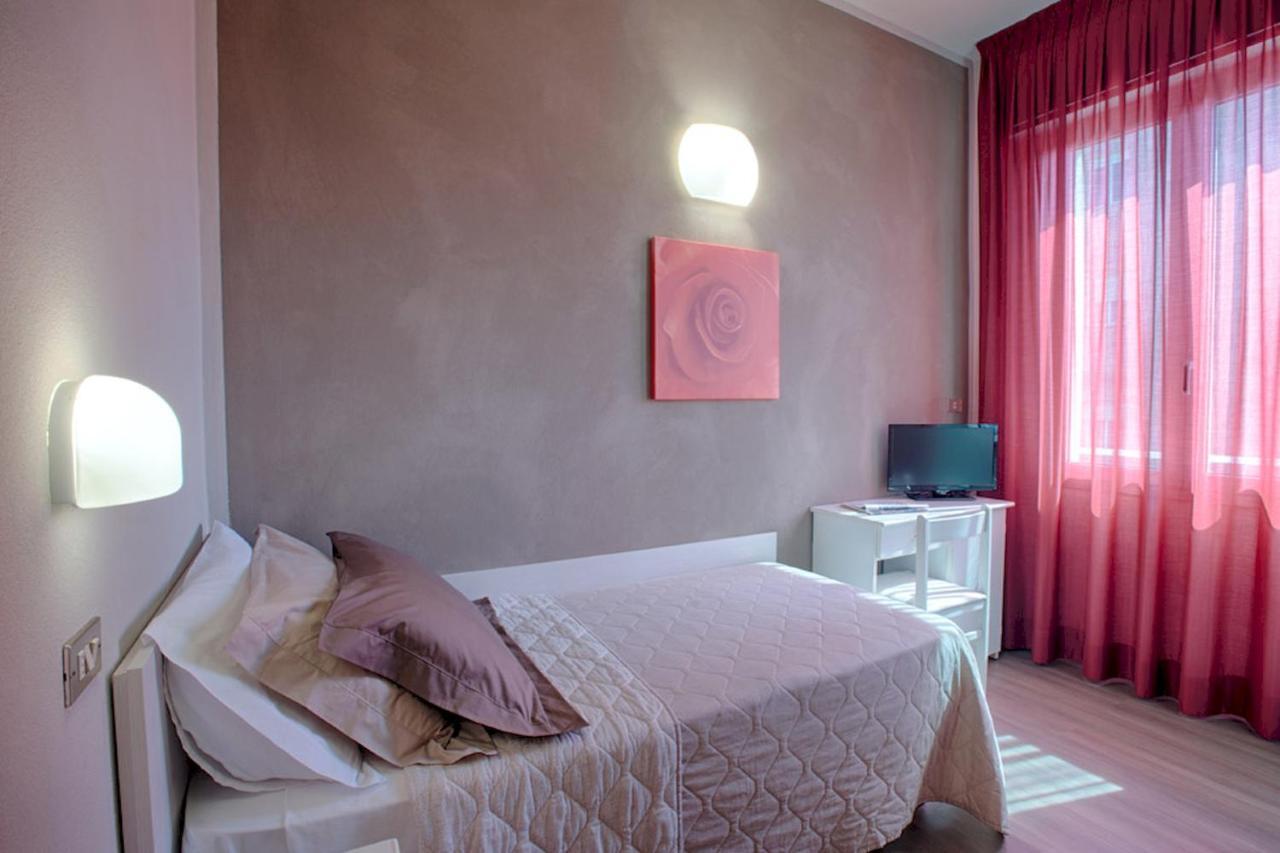 Hotel Columbia Bellaria – Igea Marina Szoba fotó